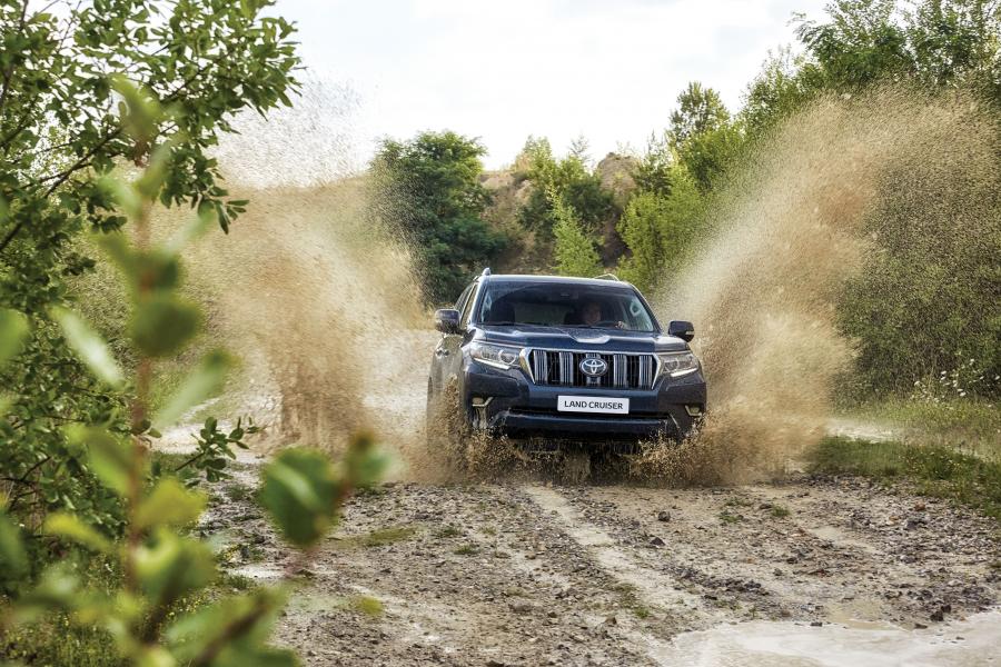  Toyota Land Cruiser Prado (150) 2017 года  (EU) (фото 42 из 50)